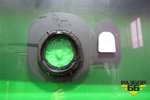 Стекло лобовое (под датчик дождя, правый руль) для Nissan Murano (Z51) с 2007-2015г (Мурано)