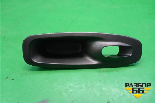 Накладка двери передней правой (на обшивку) для Hyundai Aсcent с 2000г (Акцент)