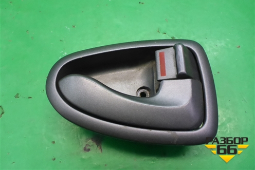 Ручка внутренняя двери задней правой (8262025000) для Hyundai Aсcent с 2000г (Акцент)