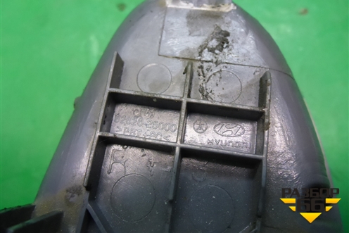 Ручка внутренняя двери передней правой (8262025000) для Hyundai Aсcent с 2000г (Акцент)