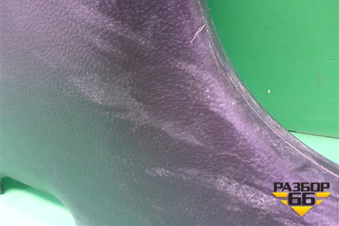 Обшивка стойки центральная нижняя правая (MR444208) для Mitsubishi Lancer-9  с 2003-2008г (Лансер)