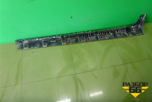 Накладка на порог наружная правая (768506677R) для Nissan Terrano с 2014г (Терано)