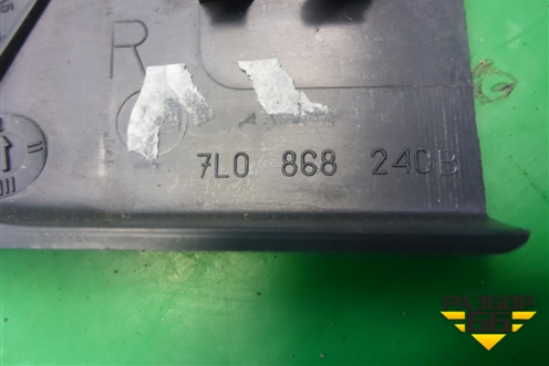 Накладка на торпедо (вертикальная правая) (7L0868240B) для Volkswagen Touareg c 2002-2010г (Туарег)