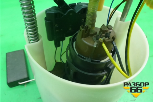 Насос топливный электрический (1.4л CAX) (1K0919051DB) для Volkswagen Golf VI с 2009-2012г (Гольф 6)