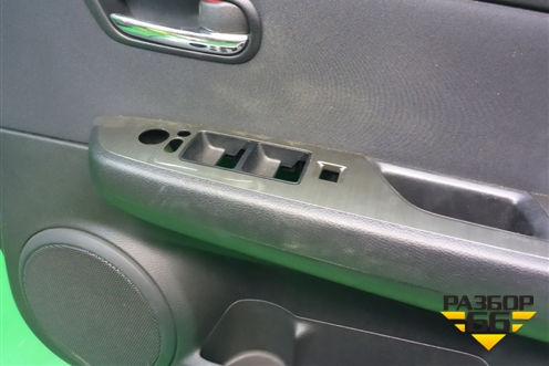 Обшивка двери передней правой под электрику (правый руль) (G39M68420A02) для Mazda Mazda 6 (GH) с 2007-2012г