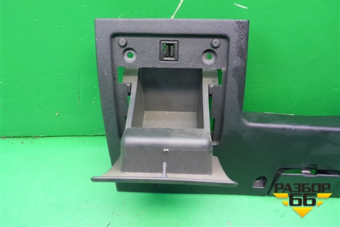 Накладка на торпедо (под рулём) (2N11N043K93AA) для Ford Fusion с 2002г (Фьюжн)