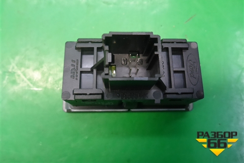 Кнопка обогрева лобового и заднего стекла (6S6T18K574AD) для Ford Fusion с 2002г (Фьюжн)