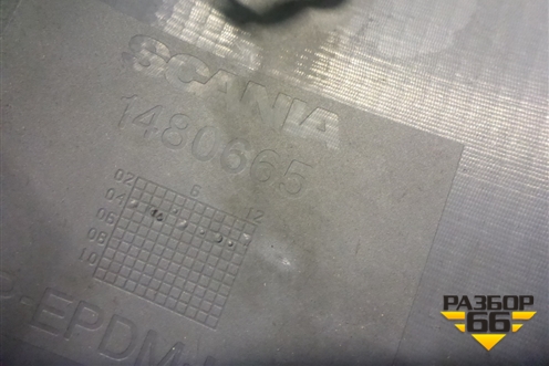 Обшивка стойки лобового стекла правая  (1480665) для Scania 5 R Series с 2004-2016г