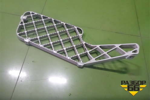 Подножка правая  (1535040) для Scania 5 R Series с 2004-2016г