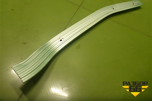 Накладка порога внутренняя левая  (1476080) для Scania 5 R Series с 2004-2016г