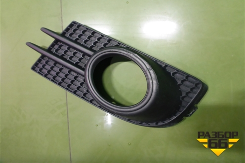 Накладка ПТФ левая (5N0853665E) для Volkswagen Tiguan с 2011-2016г (Тигуан)