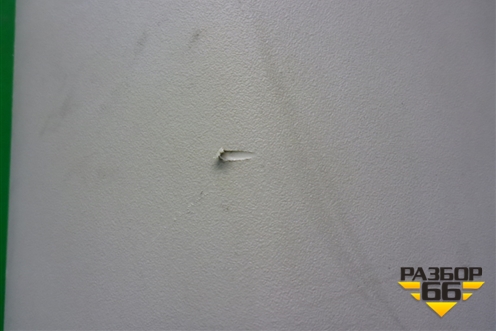 Обшивка стойки задняя верхняя левая (задняя) (EMR500391) для Land Rover Discovery 3 с 2004-2009г (Дискавери)