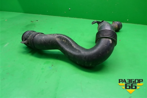 Патрубок воздушного фильтра (2.7л 276DT) (PHD500082) для Land Rover Discovery 3 с 2004-2009г (Дискавери)