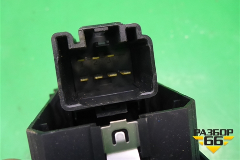 Кнопка стеклоподъёмника (YUD501070PVJ) для Land Rover Discovery 3 с 2004-2009г (Дискавери)