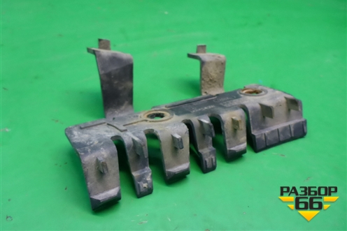 Кронштейн заднего бампера левый (боковой) (DQL000071) для Land Rover Discovery 3 с 2004-2009г (Дискавери)