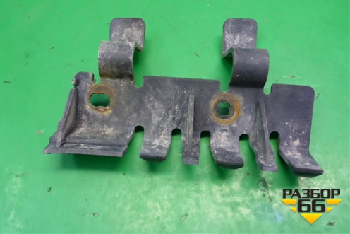 Кронштейн заднего бампера левый (боковой) (DQL000071) для Land Rover Discovery 3 с 2004-2009г (Дискавери)