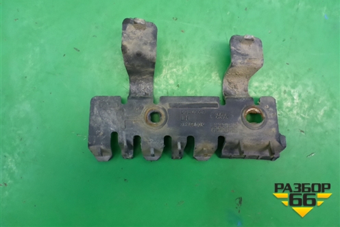 Кронштейн заднего бампера левый (боковой) (DQL000071) для Land Rover Discovery 3 с 2004-2009г (Дискавери)