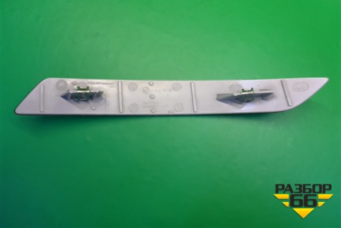 Отражатель в задний бампер левый (721058703) для BMW 6-серия F12/F13 с 2009-2017г