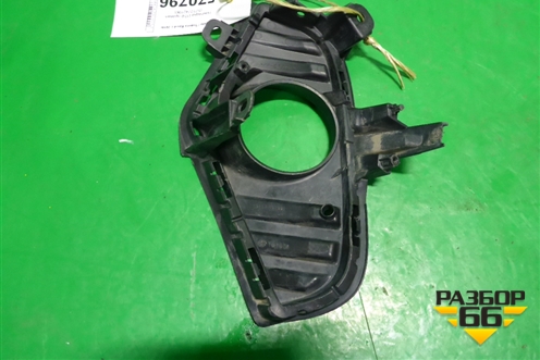 Накладка ПТФ правая (5212742190) для Toyota Rav-4 с 2018г (Рав 4)