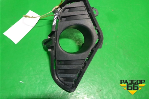 Накладка ПТФ правая (5212742190) для Toyota Rav-4 с 2018г (Рав 4)