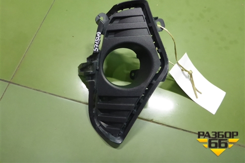 Накладка ПТФ правая (5212742190) для Toyota Rav-4 с 2018г (Рав 4)