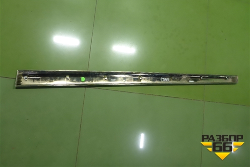 Накладка двери передней левой (808713KA0A) для Nissan Pathfinder (R52R) с 2012-2020г (Патфиндер)