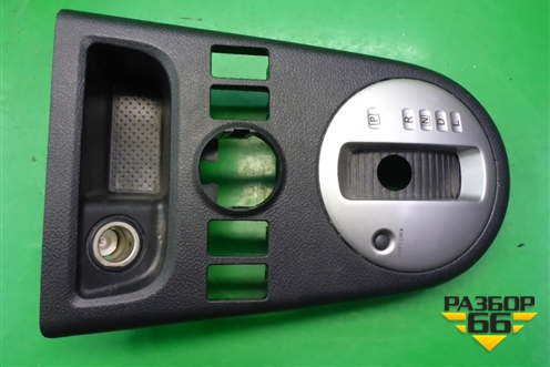 Накладка внутренняя на консоль (правый руль) (96941JG00A) для Nissan X-Trail (Т31) с 2007-2014г (Хтраил)