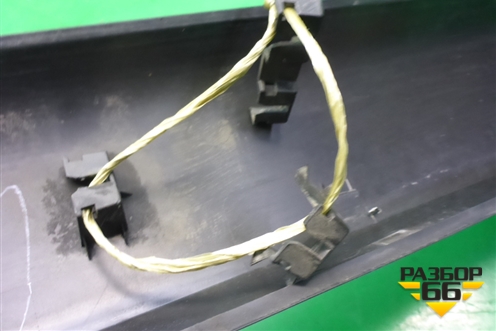 Накладка двери передней левой (80877JG00A) для Nissan X-Trail (Т31) с 2007-2014г (Хтраил)