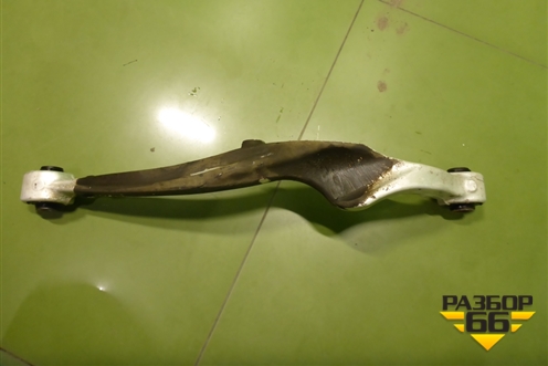 Рычаг задний поперечный левый верхний для Nissan Qashqai (J11E) с 2013г (Кашкай)