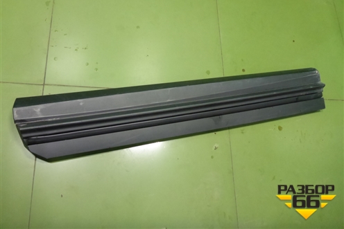 Накладка двери передней правой (7507148100) для Lexus RX 350 c 2015г (РХ)