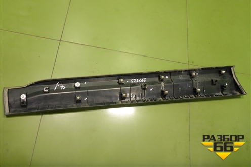 Накладка двери передней правой (6600125112) для Geely Coolray с 2019-2025г (Кулрей)