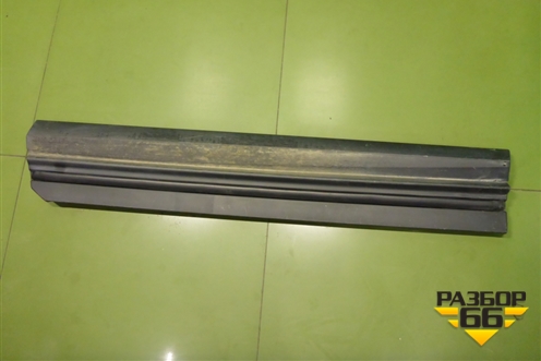 Накладка двери передней правой (7507148100) для Lexus RX 350 c 2015г (РХ)