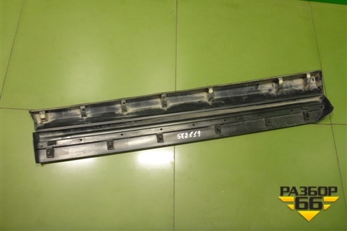 Накладка двери передней правой (7507148100) для Lexus RX 350 c 2015г (РХ)