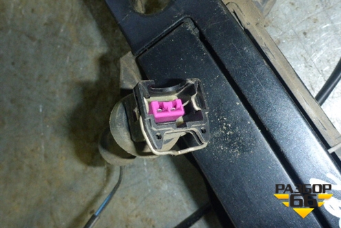 Ручка наружная двери передней правой для Audi A8 с 1998-2003г (А8) (8D0837208A)