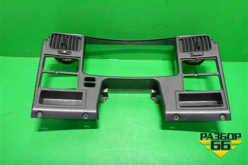 Накладка на щиток приборов  (с дефлекторами) (1728037) для Scania 5 R Series с 2004-2016г