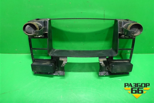 Накладка на щиток приборов  (с дефлекторами) (1728037) для Scania 5 R Series с 2004-2016г