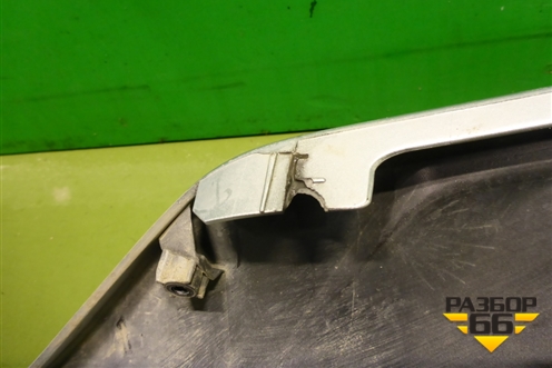 Накладка переднего бампера (после 2019г) (5241148060) для Lexus RX 350 c 2015г (РХ)