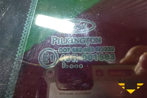 Стекло двери задней правой форточка (2007г) для Ford Fusion с 2002г (Фьюжн)