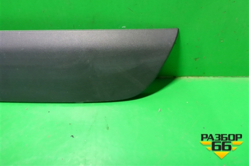 Накладка двери багажника (768020R070) для Toyota Rav-4 с 2018г (Рав 4)