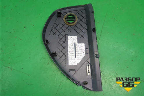 Накладка на торпедо (боковая левая) (1Z0857503) для Skoda Octavia (А5) с 2004-2013г (Октавия)