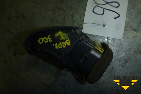 Дефлектор воздушный левый (верхний) (4D0820901) для Audi A8 с 1998-2003г (А8)