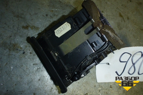 Дефлектор воздушный левый (верхний) (4D0820901) для Audi A8 с 1998-2003г (А8)