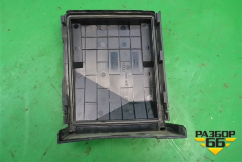 Крышка блока предохранителей (1K0937132F) для Skoda Octavia (А5) с 2004-2013г (Октавия)