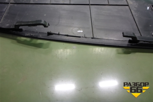 Накладка декоративная на переднюю панель (после 2018г) (863424H700) для Hyundai Grand Starex с 2007-2021г (Гранд Старекс)