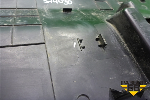 Накладка декоративная на переднюю панель (после 2018г) (863424H700) для Hyundai Grand Starex с 2007-2021г (Гранд Старекс)