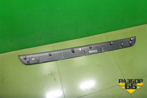 Накладка двери багажника (768020R070) для Toyota Rav-4 с 2018г (Рав 4)