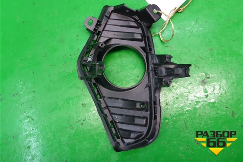 Накладка ПТФ правая (5212742190) для Toyota Rav-4 с 2018г (Рав 4)