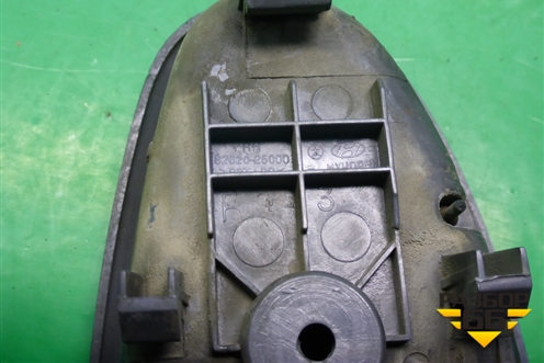 Ручка внутренняя двери задней правой (8262025000) для Hyundai Aсcent с 2000г (Акцент)