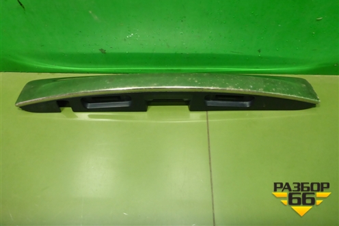 Накладка двери багажника (до 2019г) (908161LB0A) для Nissan Patrol (Y62) с 2010г (Патрол)