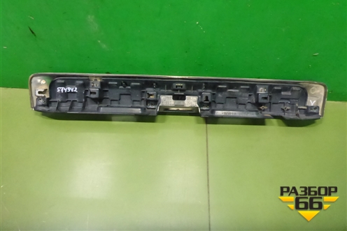 Накладка двери багажника (до 2019г) (908161LB0A) для Nissan Patrol (Y62) с 2010г (Патрол)